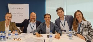 Mesa redonda de gestión empresarial y legal, en la reunión de socios BQDC