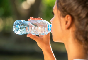 Beber agua, hidratación