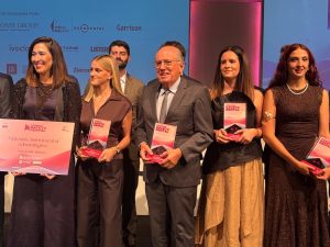 El doctor Rafael Plá recoge el Premio GD Clínica Sostenible en la 29.ª edición de los Premios Gaceta Dental